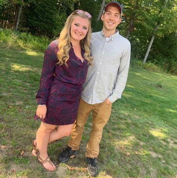 Profile Picture of Hanah Lanthier (@braydenriley97) on Poshmark