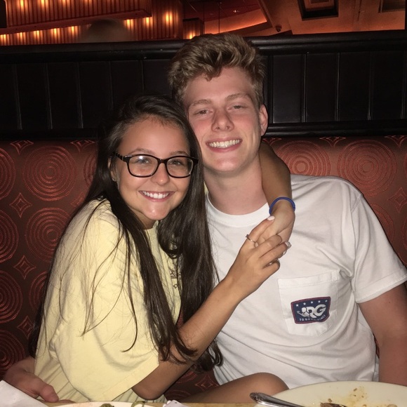 Profile Picture of Grant Edwards (@grantedwards188) on Poshmark