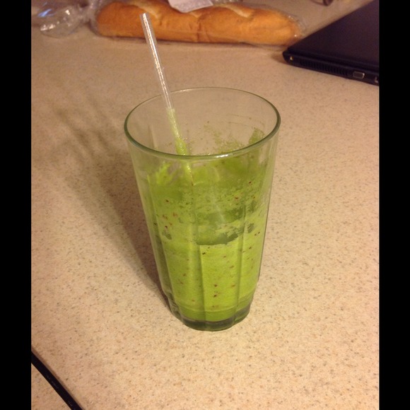 Profile Picture of Syreeta Thomas (@syreeta5405) on Poshmark