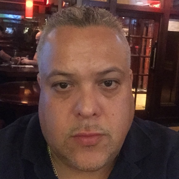 Profile Picture of Kevin Lugo (@whospapi) on Poshmark