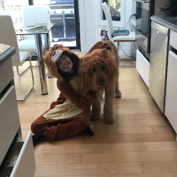 Profile Picture of Mia Jakubovic (@miajakubovic) on Poshmark