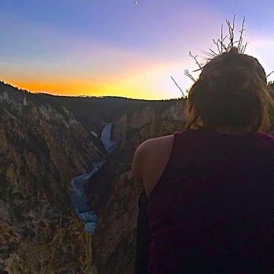 Profile Picture of Ashley Glennon (@@aglennon15) on Twitter