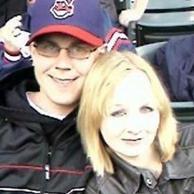 Profile Picture of Shawna Hanks (@tweetymom2) on Twitter