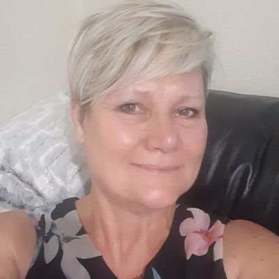 Profile Picture of Rose Morgan (@rosemorgan0) on Twitter