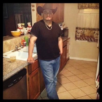 Profile Picture of George Espinosa (@GeorgeE40556195) on Twitter