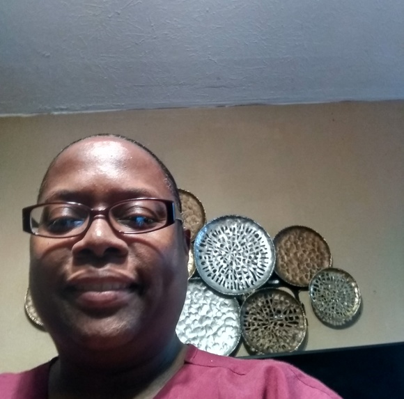 Profile Picture of Mary Stubbs (@marystubbs121) on Poshmark