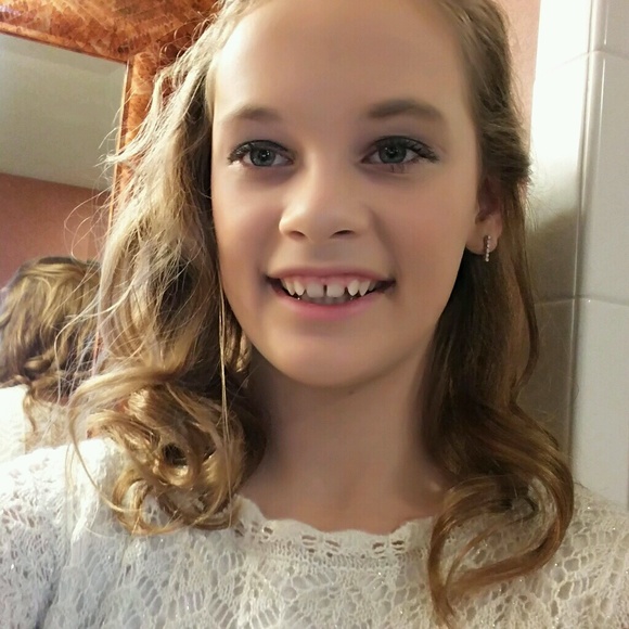 Profile Picture of Nealey Mellenthin (@nealey2005) on Poshmark