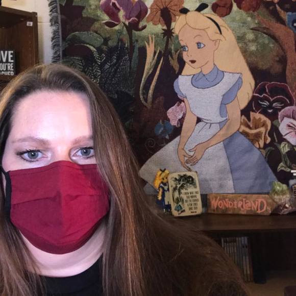 Profile Picture of Alice Mccleery (@alicemccleery) on Poshmark