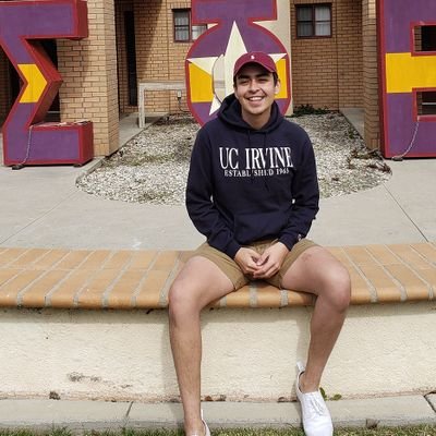 Profile Picture of Jeffrey Alvarez (@JeffreyJAlvarez) on Twitter