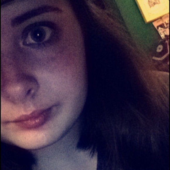 Profile Picture of Julia Trammell (@rxpped_jeans) on Poshmark