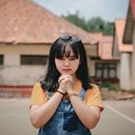 Profile Picture of Dewi Sari 🍭 (@moccicul) on Instagram