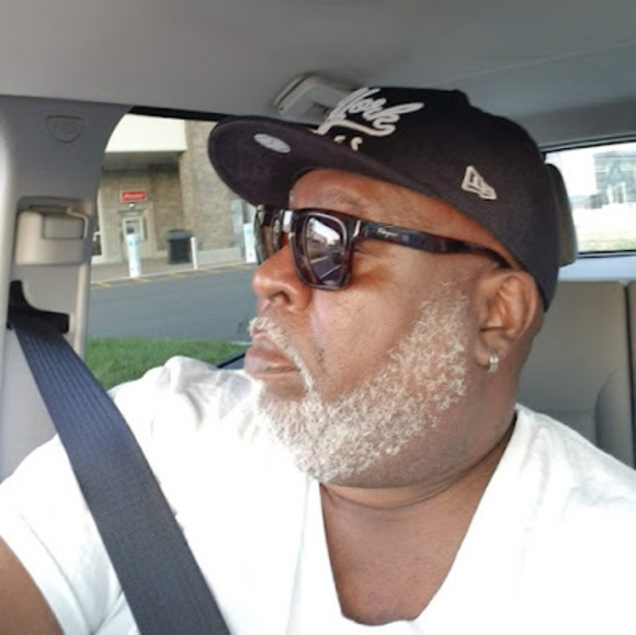 Profile Picture of Odell Cohens jr (@ocohensjr) on Poshmark