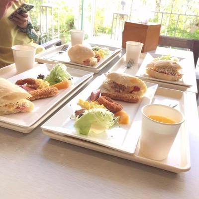 Profile Picture of Gladys Lam (@lam1206) on Twitter