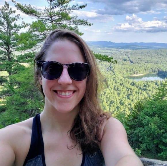 Profile Picture of Alexis Salomone (@lexis212) on Poshmark