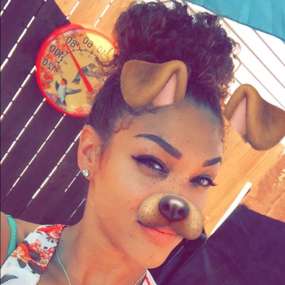 Profile Picture of Shae Allen (@mshaeallen) on Poshmark