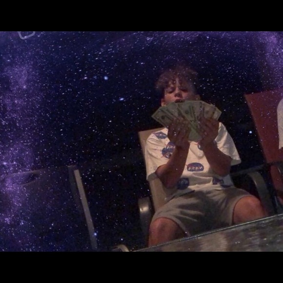 Profile Picture of Kyson Stillwell (@kysonstillwell) on Poshmark