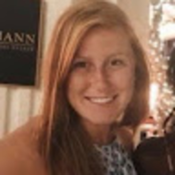 Profile Picture of Mackenzie Franklin (@kenziefranklin9) on Poshmark