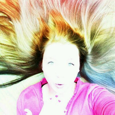 Profile Picture of Deborah Krause (@deboquand) on Twitter