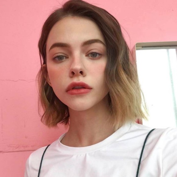 Profile Picture of Hazel Clements (@hazelclements) on Poshmark