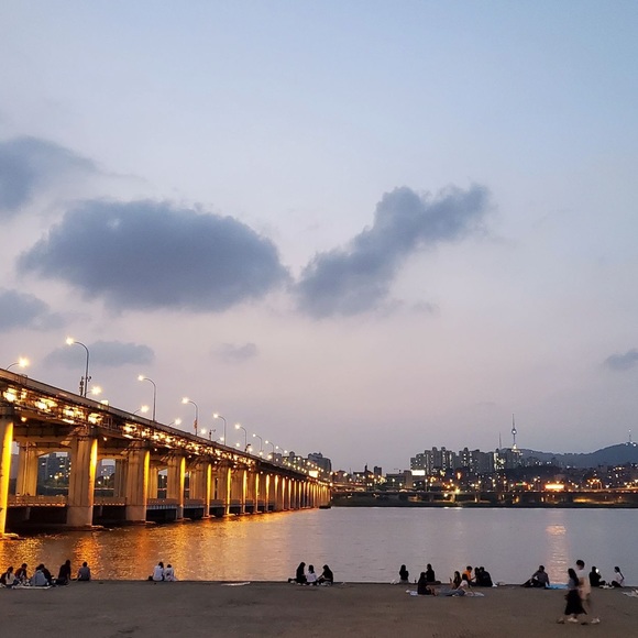 Profile Picture of Madison Taing (@maddyt888) on Poshmark