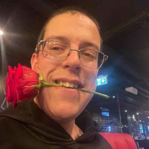 Profile Picture of Andrew Billard (@andrewbillard1) on Poshmark