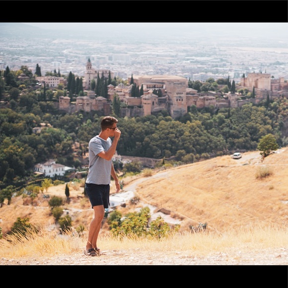 Profile Picture of Edan Kirchiro (@2pines) on Poshmark