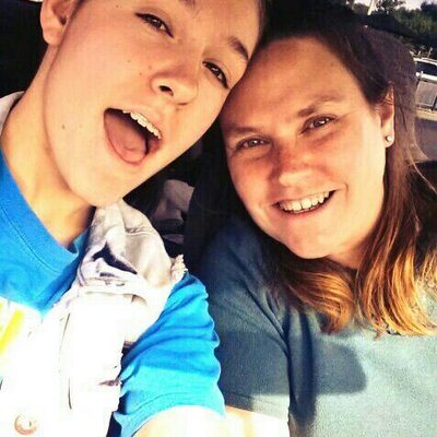 Profile Picture of Lori Anne Fothergill (@LoriAnneF) on Twitter