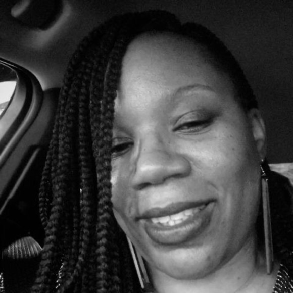 Profile Picture of Clarice Harris (@charri07) on Poshmark