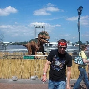 Profile Picture of Adam Macqueen (@yes598) on Myspace