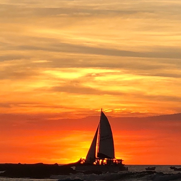 Profile Picture of K Wayton (@kawspw) on Poshmark