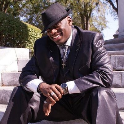 Profile Picture of James Curley (@CALLMEMRCURLEY) on Twitter