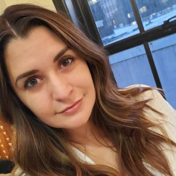 Profile Picture of Melissa Padilla (@missylynn226) on Poshmark