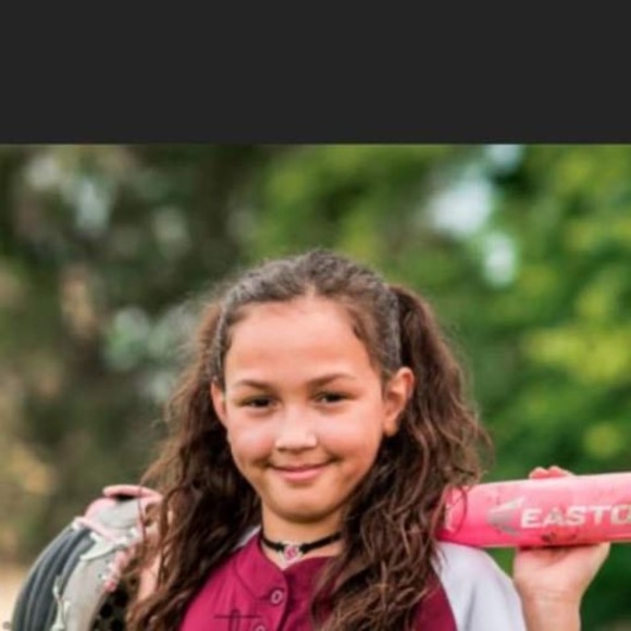 Profile Picture of Tonya Fink (@jjjj1996j) on Poshmark