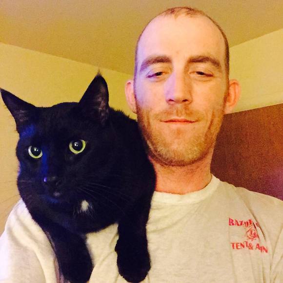 Profile Picture of Jason Pearrow (@jasonpearrow) on Poshmark