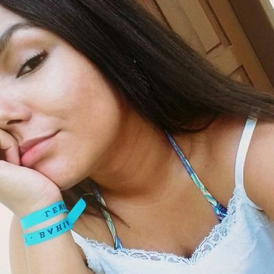 Profile Picture of Alice (@alicechaves_) on Twitter