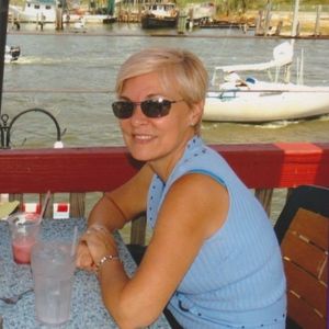 Profile Picture of Laura Kane (@kanel6) on Myspace