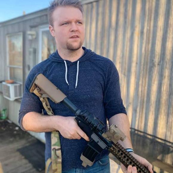 Profile Picture of Dustin Jones (@dustinota) on Poshmark