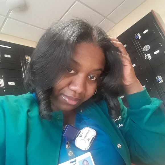 Profile Picture of Kalah Allen (@kalahallen) on Poshmark