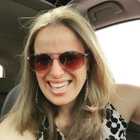 Profile Picture of Liz Alexandrou (@eafroba) on Pinterest