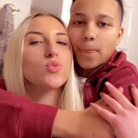 Dee Payne - Poshmark Profile Picture of Dee Payne (@spiiffybutter) on Poshmark