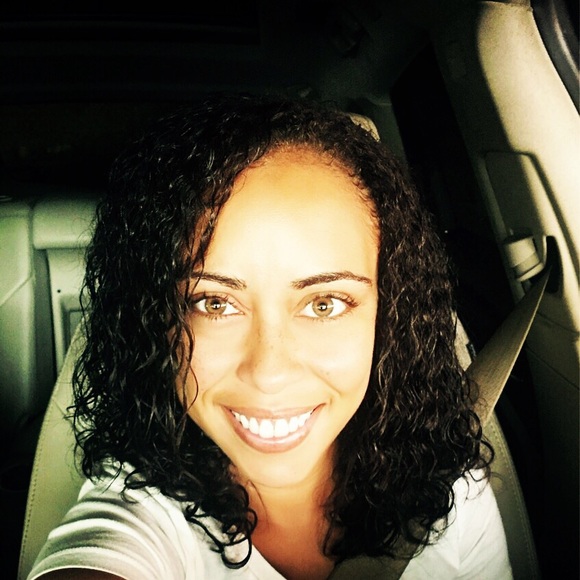 Profile Picture of Shayla Sturkey (@sems1304) on Poshmark