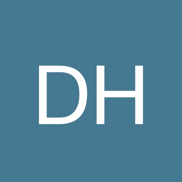 Profile Picture of Doris Holmes (@dorisholmes60) on Poshmark