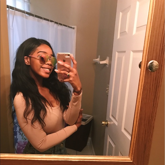 Profile Picture of Moiya Barnett (@moiyadestiny) on Poshmark