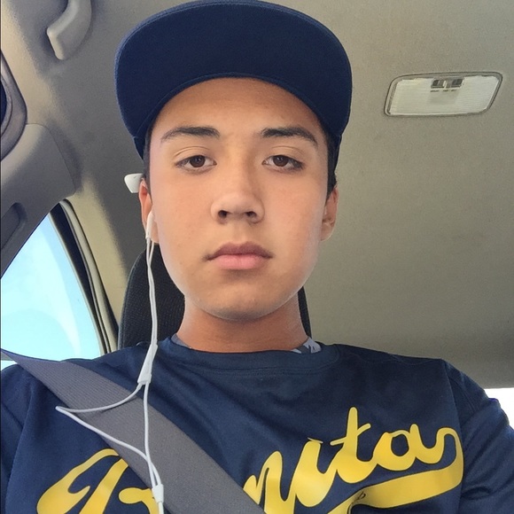 Profile Picture of Joseph Akino (@josephjakino) on Poshmark