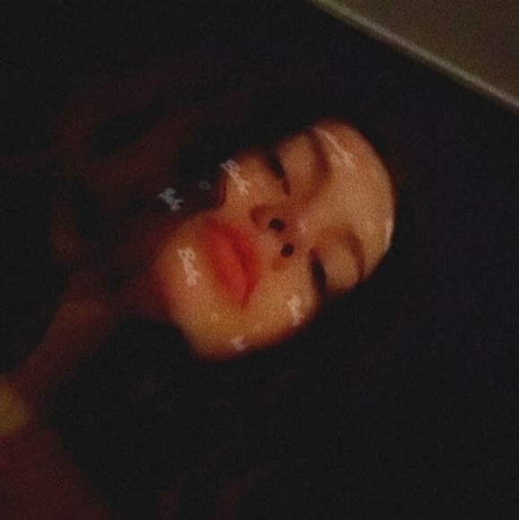 Profile Picture of Genesis Zipperer (@gzipperer5) on Poshmark