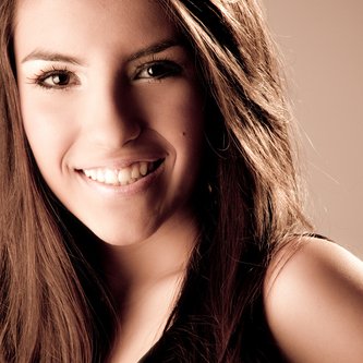 Profile Picture of Carol Thomé (@@caarolthomee) on Twitter