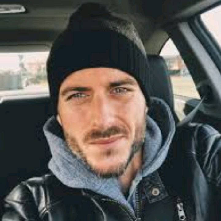 Profile Picture of johnnyboy (@johndacker) on Tiktok