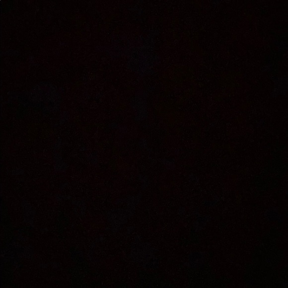 Profile Picture of John Tevnan (@jtev) on Poshmark