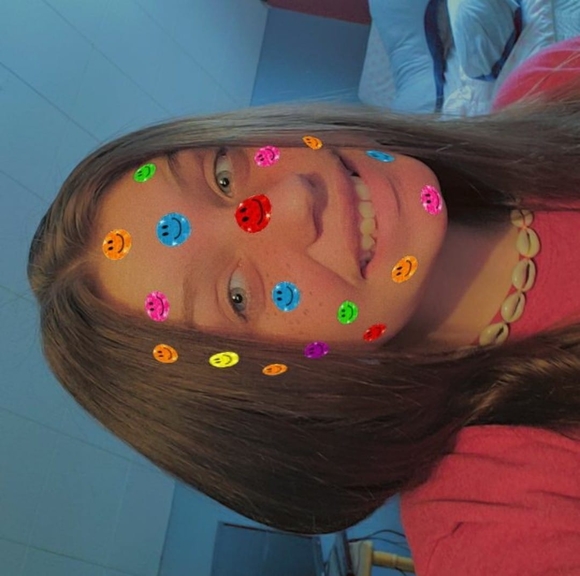 Profile Picture of Nevaeh Karbach (@nevaehkarbach) on Poshmark