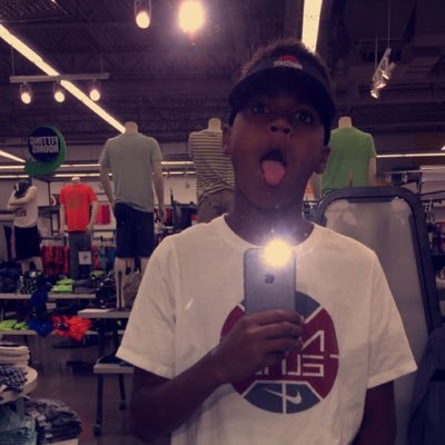Profile Picture of Dan Swagz (@dan2litt) on Twitter